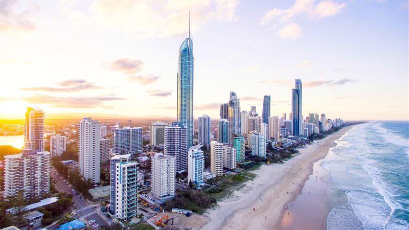 ชายหาดโกลด์โคสต์ ประเทศออสเตรเลีย