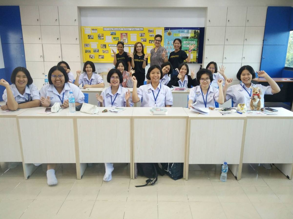 ทีมงาน Eden Student Service เยี่ยมโรงเรียนและพบปะนักเรียนไทย